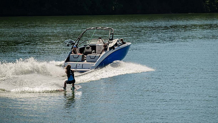 Катер Yamaha AR250